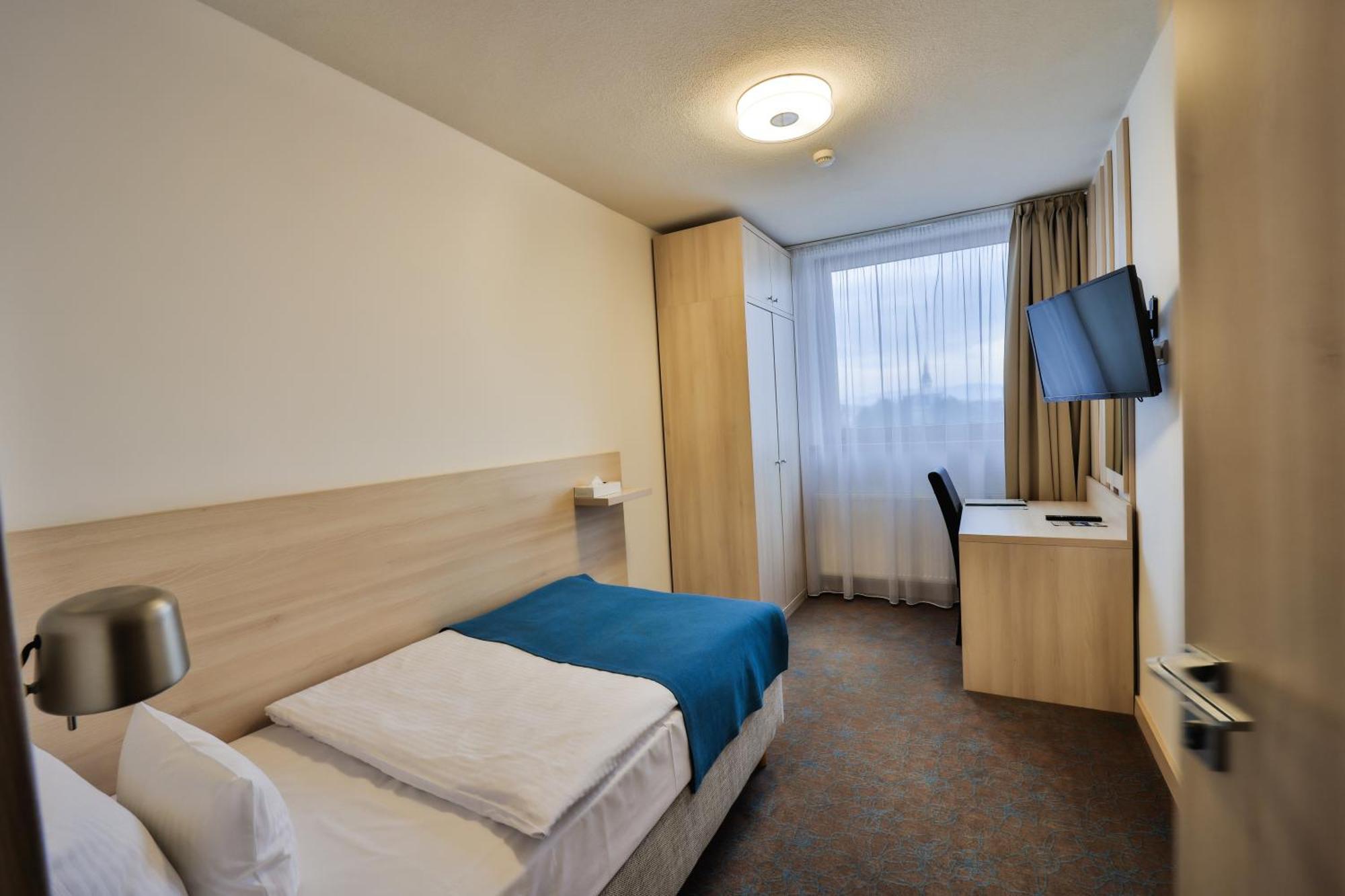 Metropol Hotel 4*